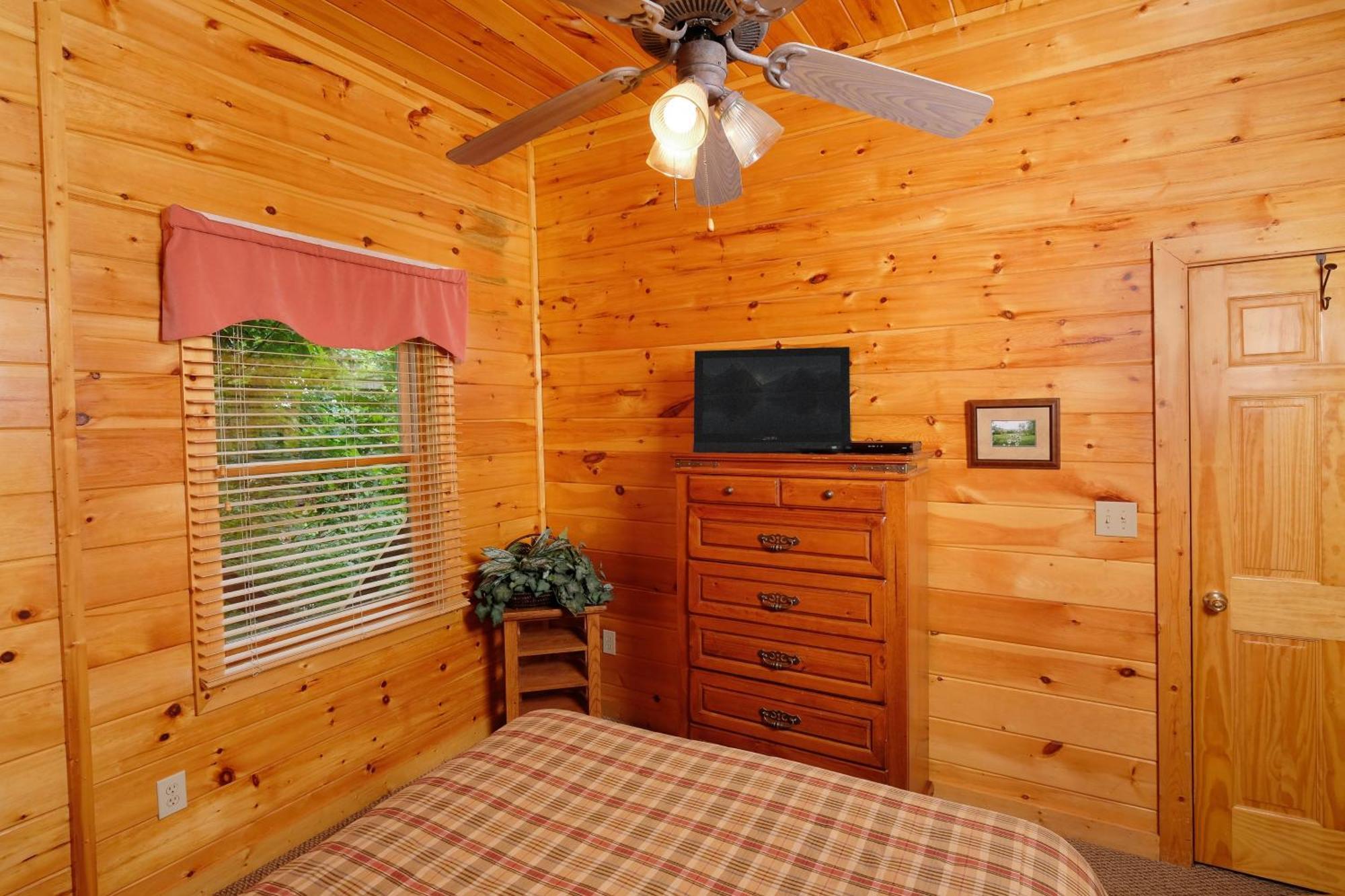 Higher Ground Pigeon Forge Ngoại thất bức ảnh